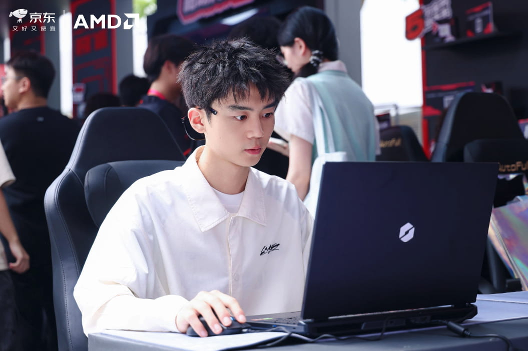 打瓦选AMD，千帧显实力！AMD京东电竞嘉年华成都站燃情收官